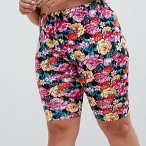 Legging Shorts in Floral Festival Print